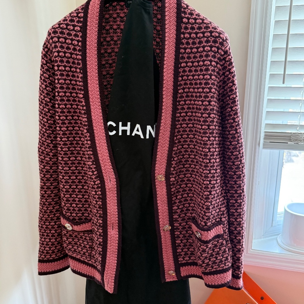 CHANEL Cardigan